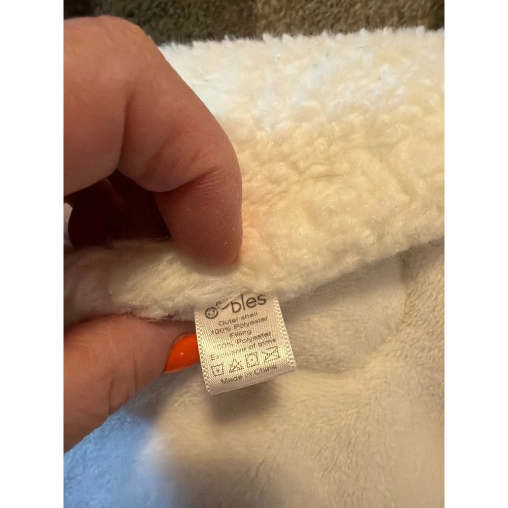 Bubbles plush white